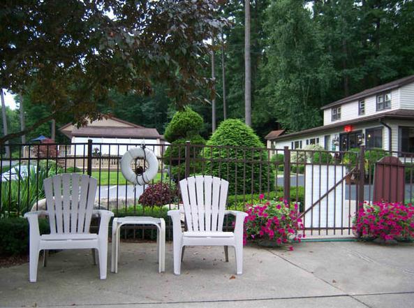 Tall Pines Motel Lake George Exteriér fotografie